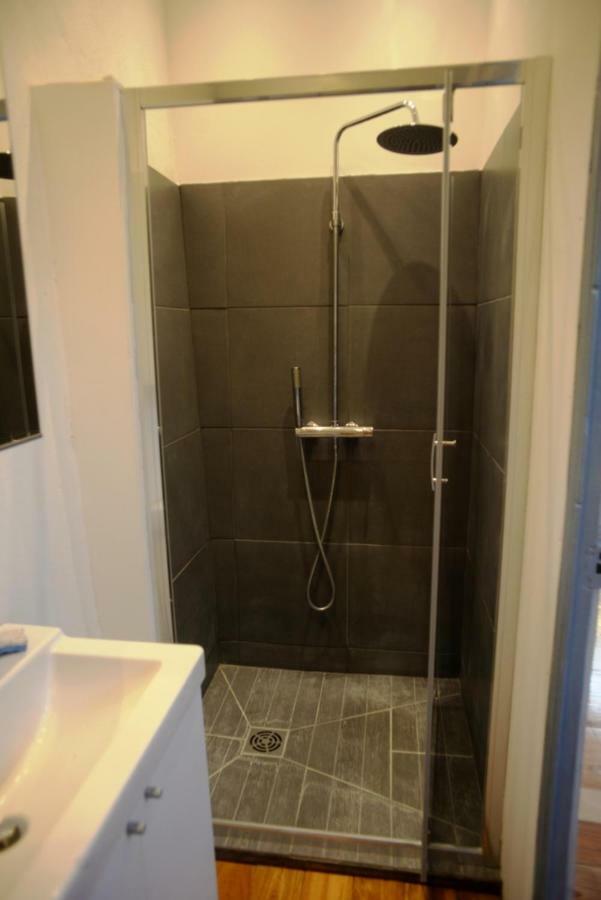 Petit Balaguier Apartment Ла Сен-сюр-Мер Екстериор снимка